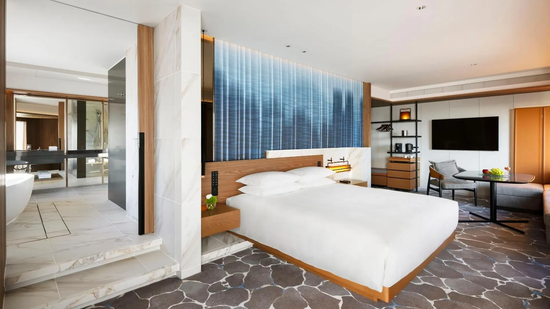 Hyatt Regency Tokyo Otel 4*,