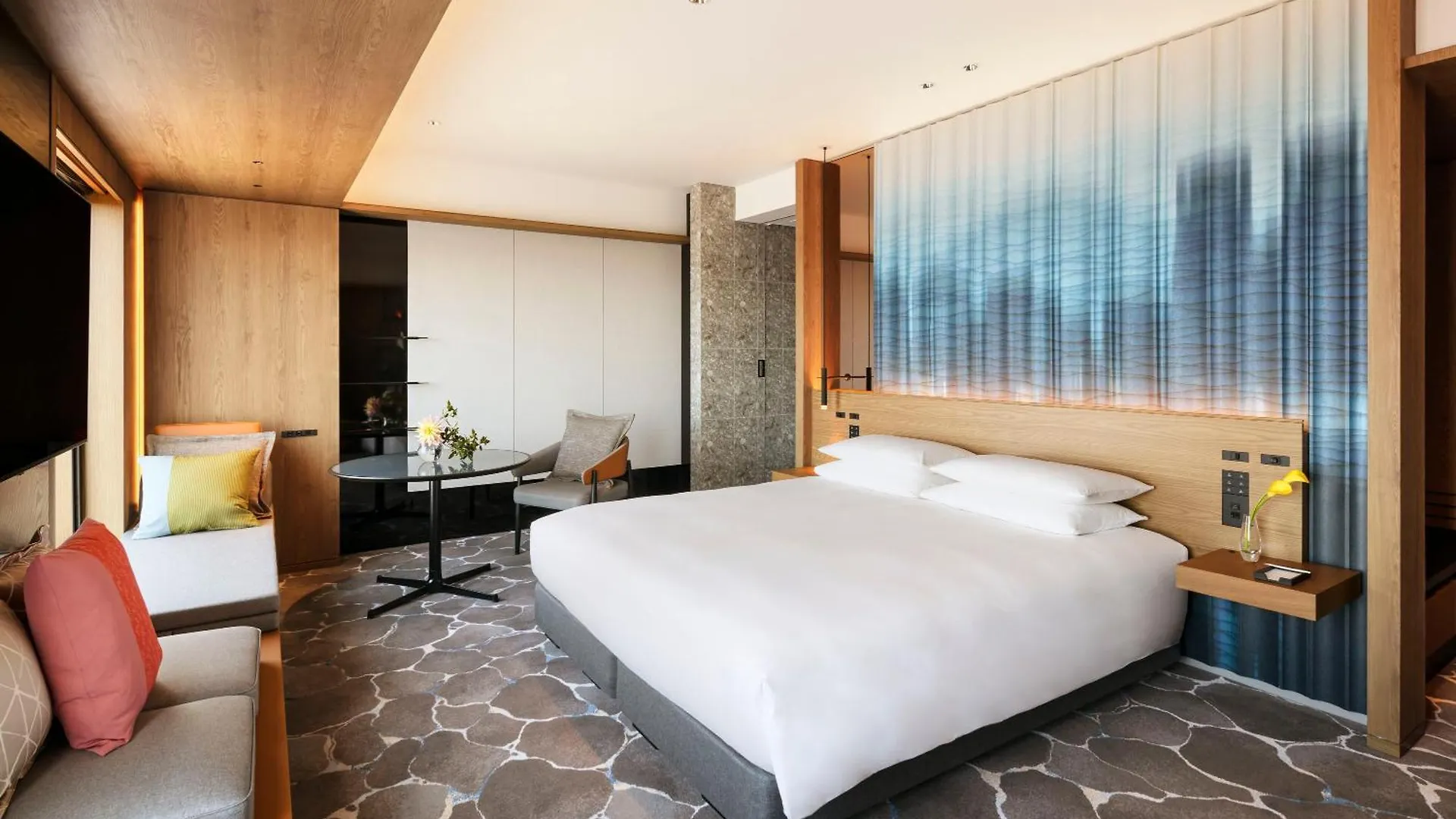 Hyatt Regency Tokyo Otel 4*,
